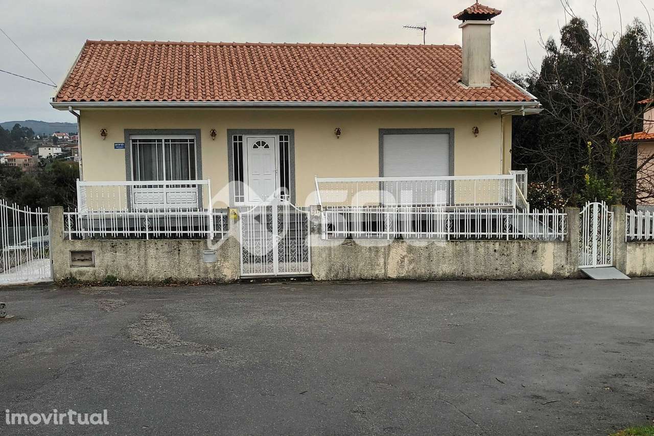 Moradia T3 - Quinchães - Grande imagem: 2/17