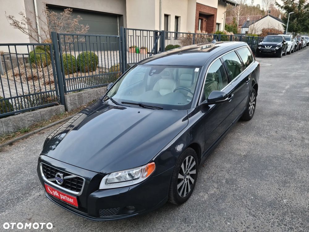 Volvo V70 D3 Summum - 11