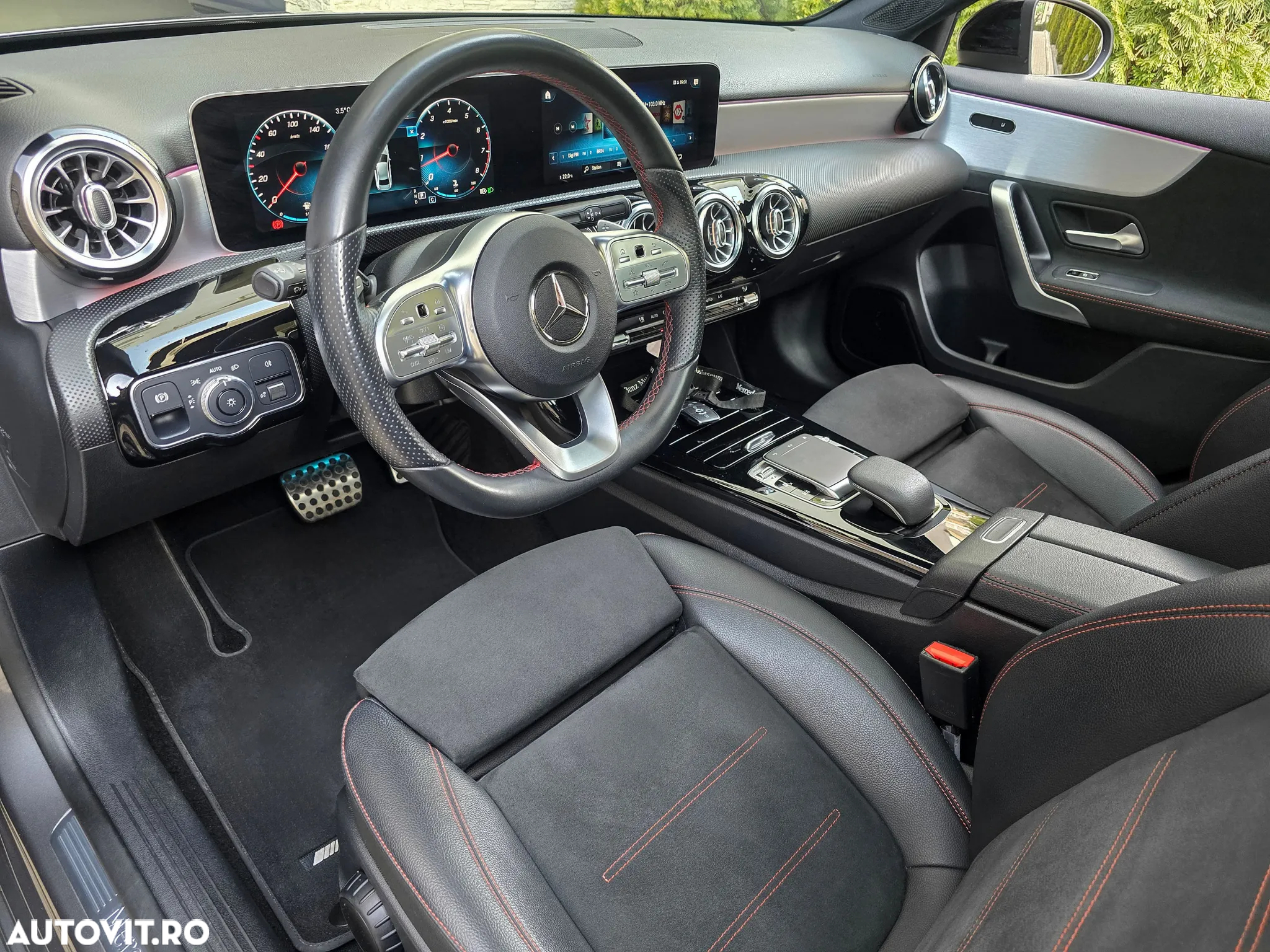 Mercedes-Benz A 250 4Matic 7G-DCT AMG Line - 4