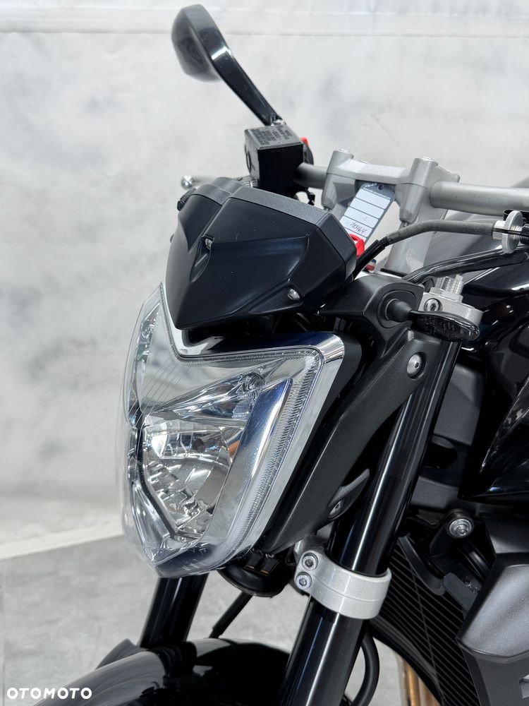 Yamaha FZ - 15