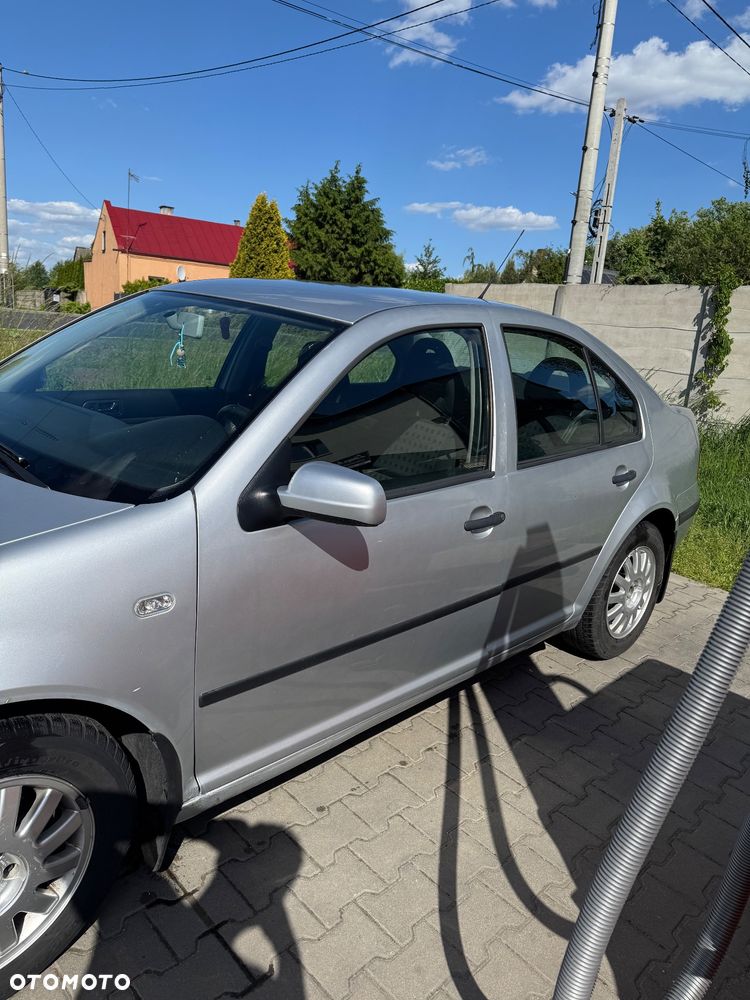 Volkswagen Bora 1.6 Comfortline - 3