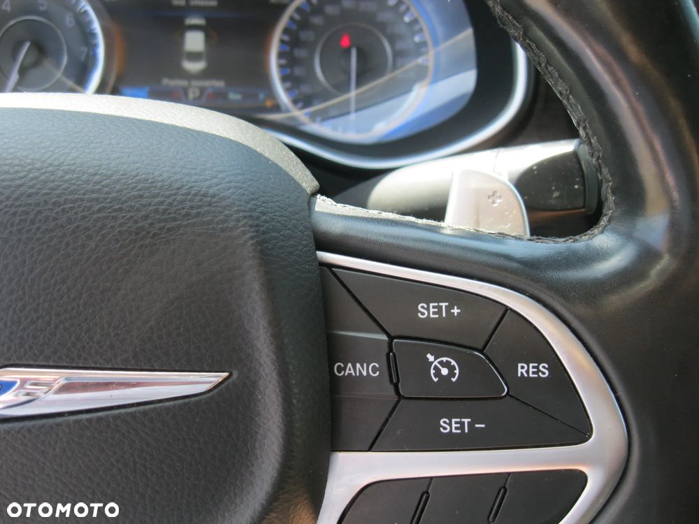 Chrysler 200 - 15