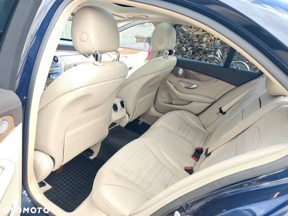 Mercedes-Benz Klasa C 250 (BlueTEC) d 4-Matic 7G-TRONIC - 31