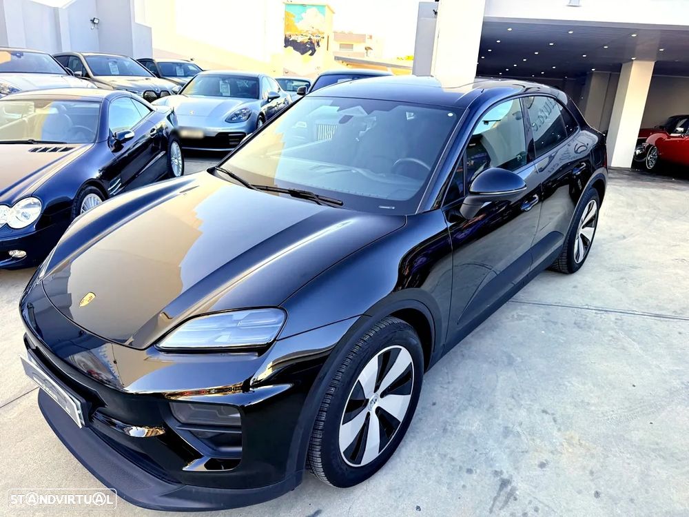 Porsche Macan Electric 4 - 57