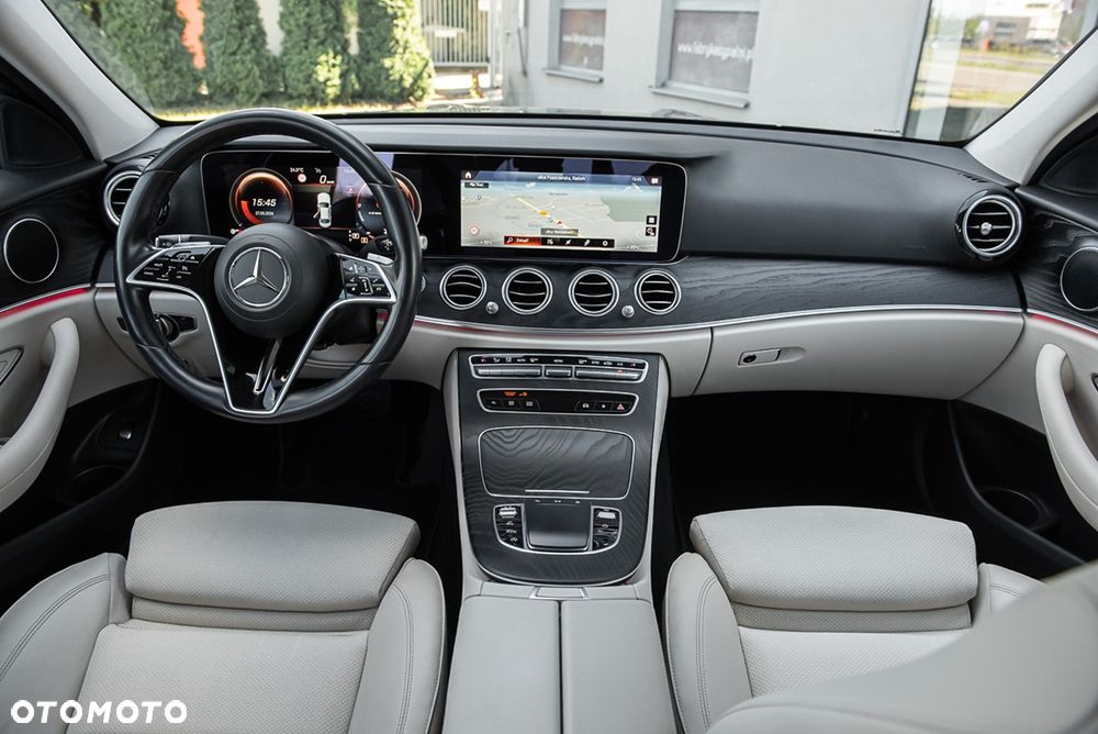 Mercedes-Benz Klasa E 220 d Business Edition 9G-TRONIC - 18