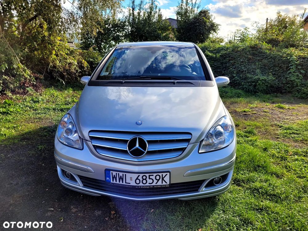 Mercedes-Benz Klasa B 200 CDI - 17