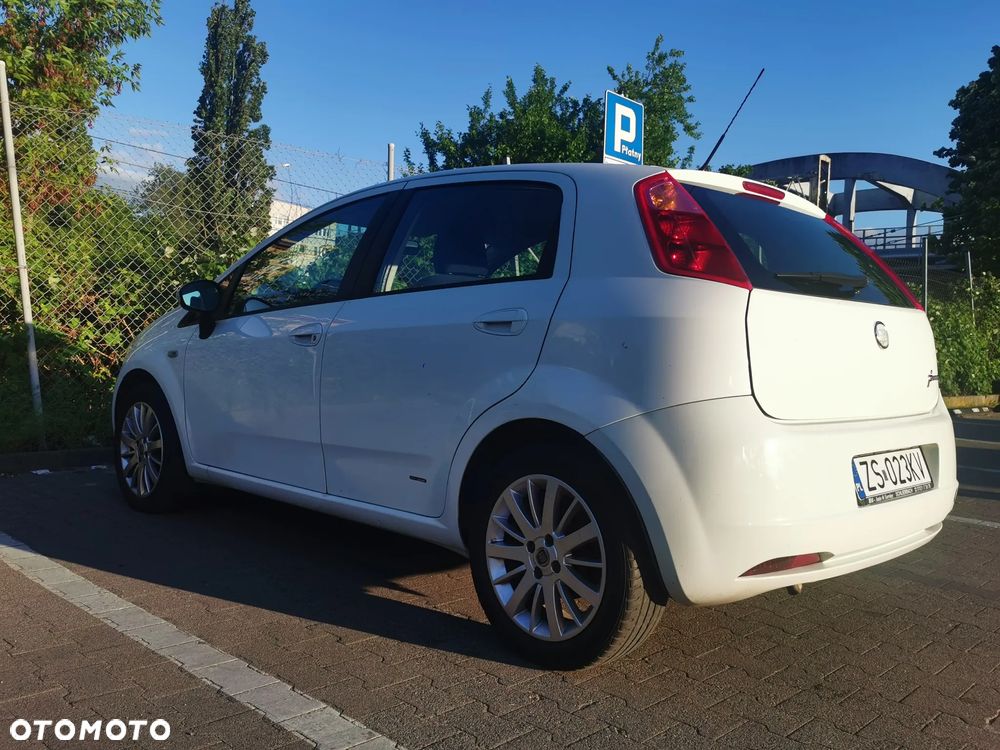 Fiat Grande Punto - 7