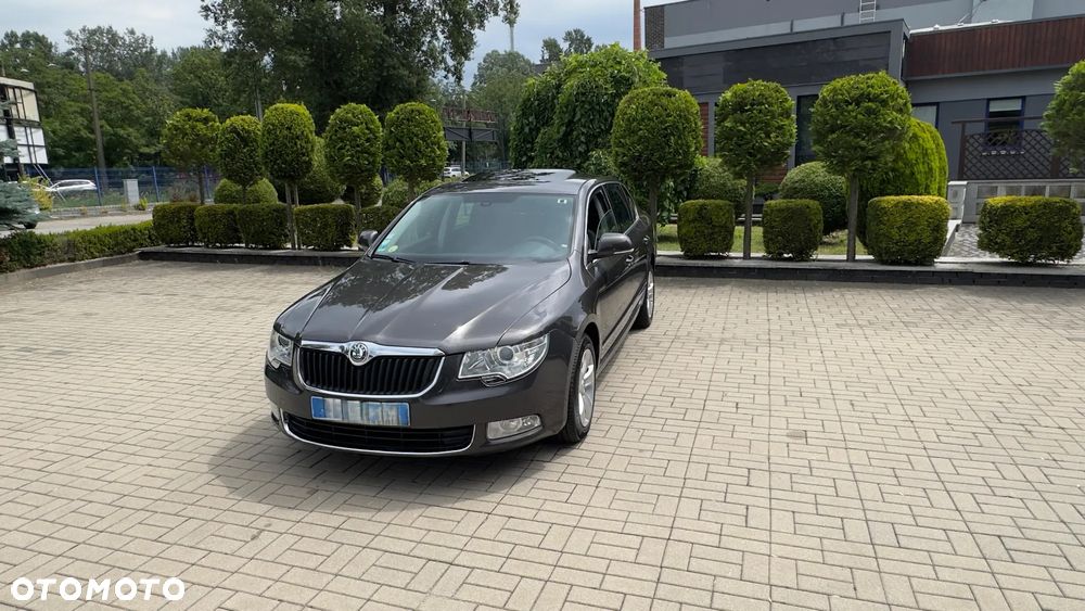 Skoda Superb 2.0 TDI Exclusive - 26