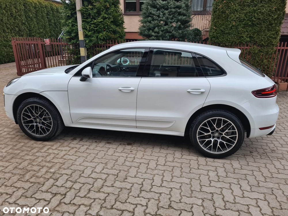 Porsche Macan Standard - 12