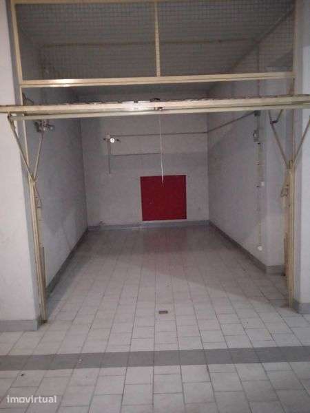 Garagem espetacular em caldas da rainha para arrendamento - Grande imagem: 3/9