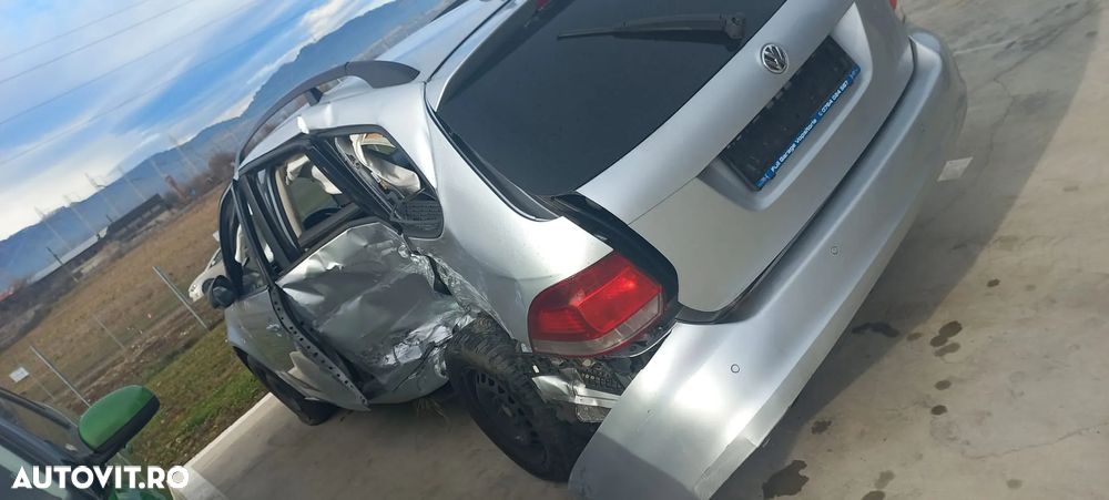 Dezmembram VW Golf VI 2.0 TDI CFHC - 4