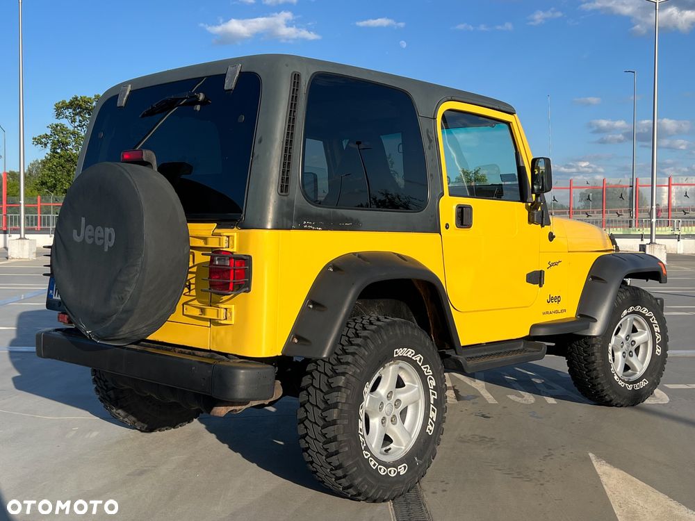 Jeep Wrangler - 10