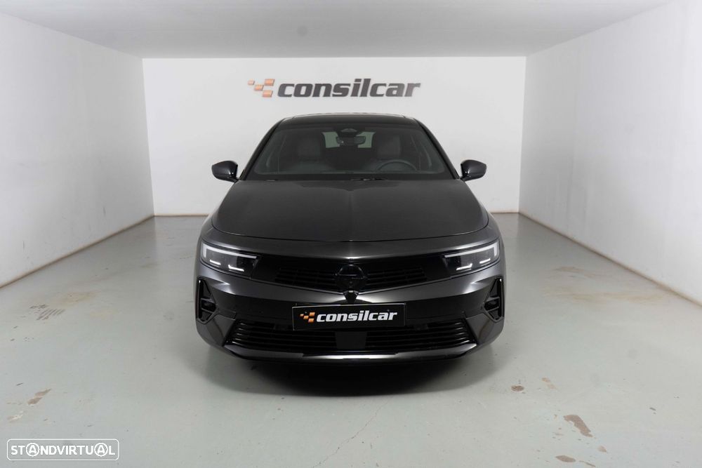 Opel Astra 1.2 T GS Line Aut. - 3