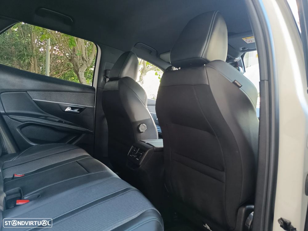Peugeot 3008 1.6 Hybrid Allure Pack e-EAT8 - 29