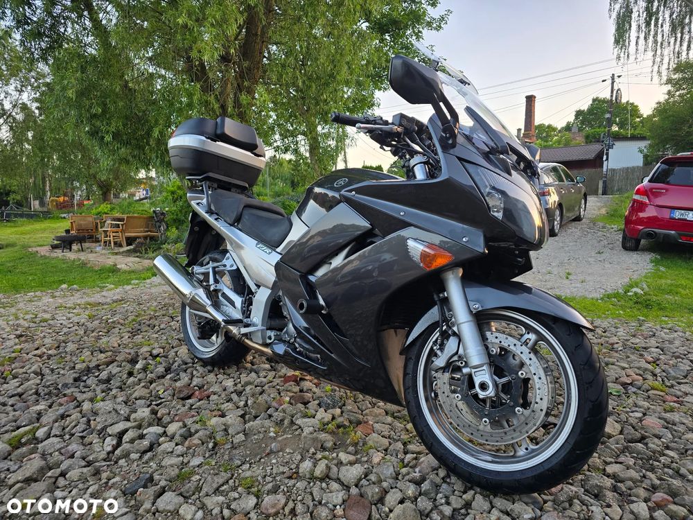 Yamaha FJR - 4