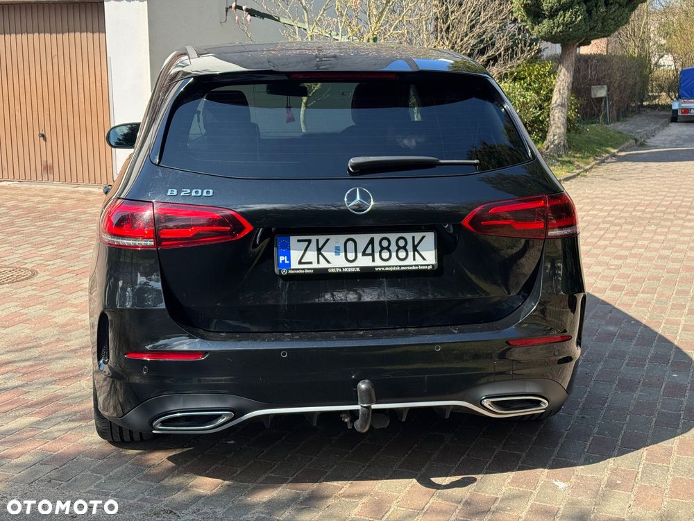 Mercedes-Benz Klasa B 200 AMG Line 7G-DCT - 3