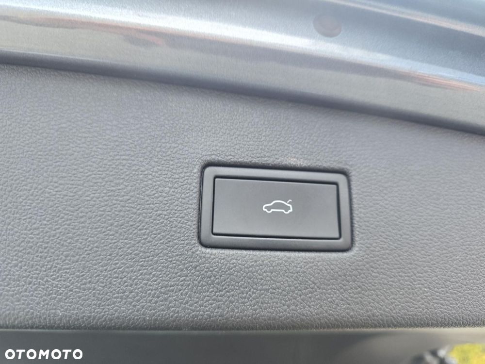 Volkswagen Tiguan - 23