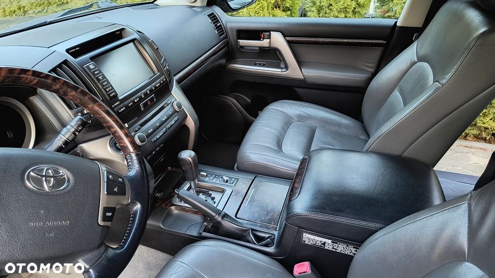 Toyota Land Cruiser LC 4.5 V8 D-4D Prestige Platinium 7os - 17