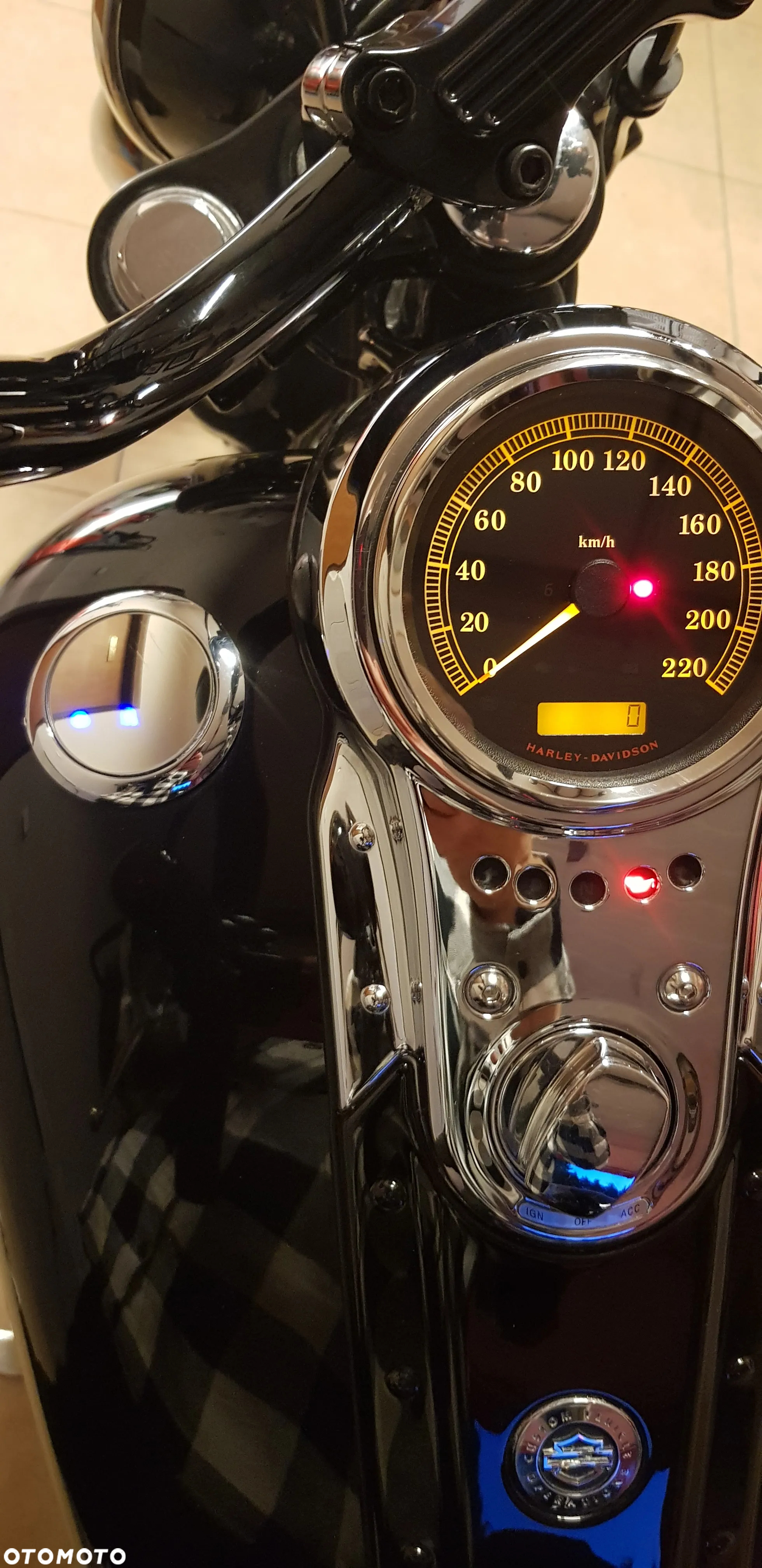 Harley-Davidson Dyna Super Glide - 3