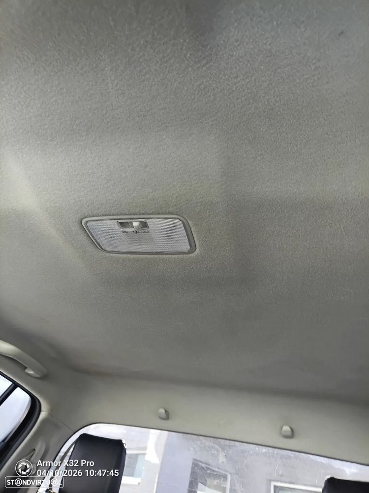 Toyota Hilux 2.4 D-4D 2WD CD Tracker - 26