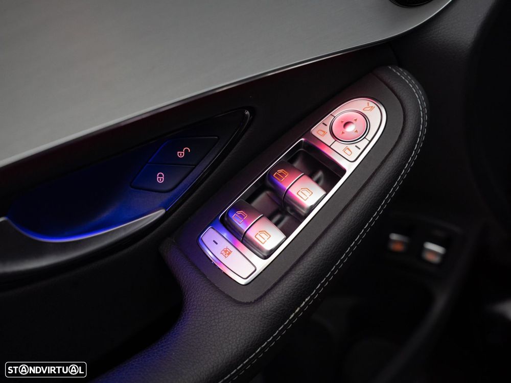 Mercedes-Benz GLC 300 e Coupé 4Matic - 19