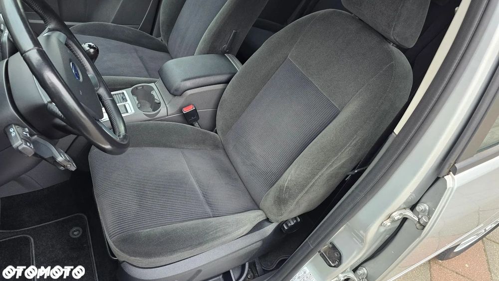 Ford Focus C-Max 1.8 Ghia - 23