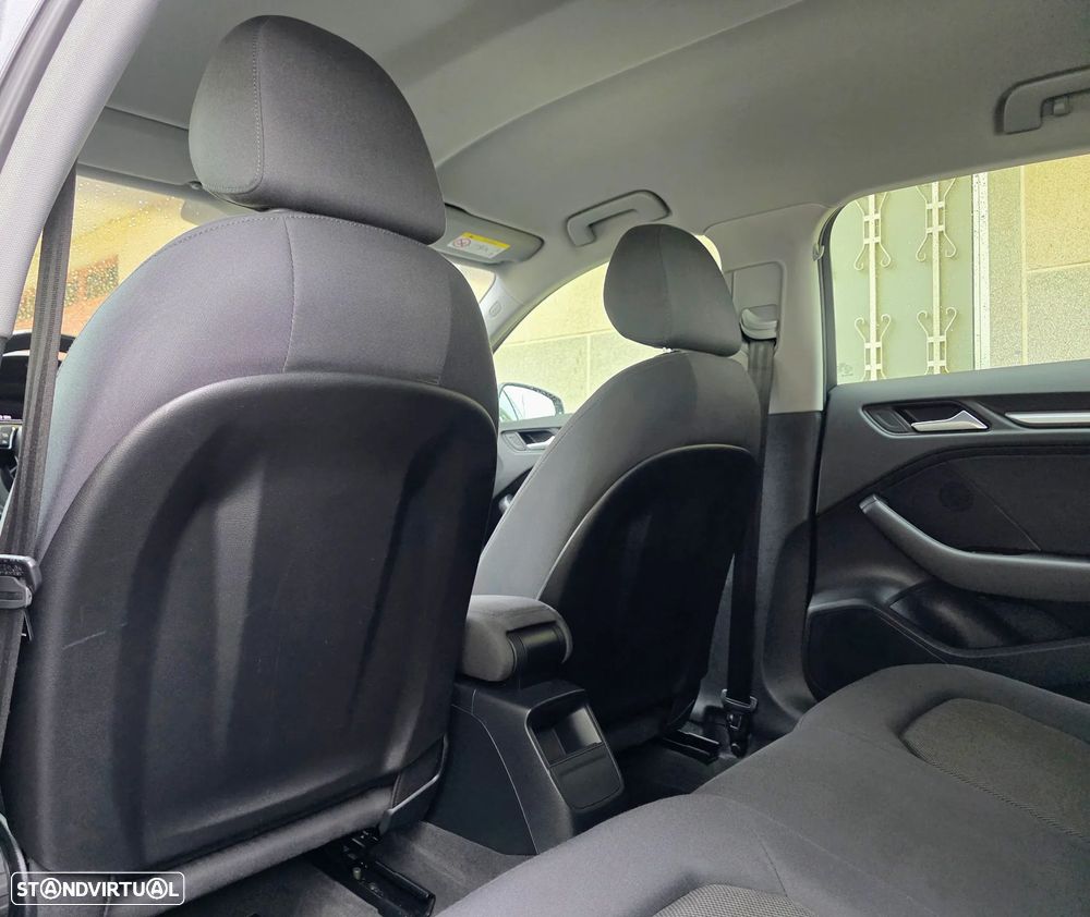 Audi A3 Sportback 2.0 TDI Design - 55