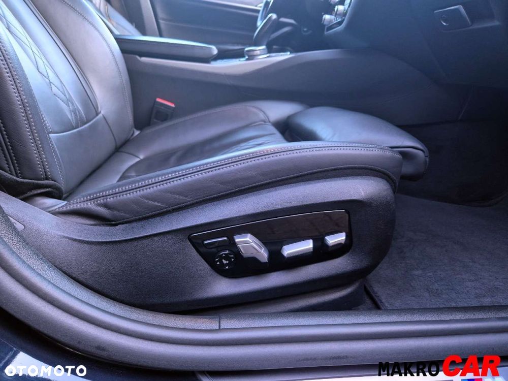 BMW Seria 5 540d xDrive M Sport sport - 22
