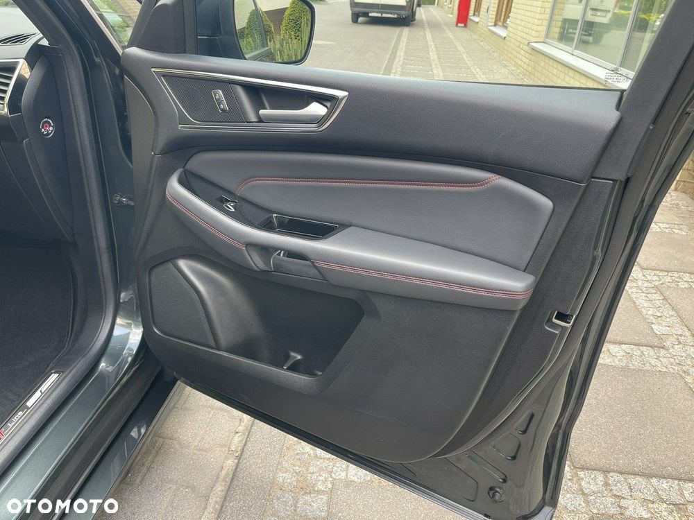 Ford S-Max - 28