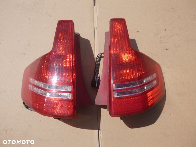 LAMPA LEWY TYŁ PRAWY TYŁ KOMPLET CITROEN C4 I HB KOMPLET - 1