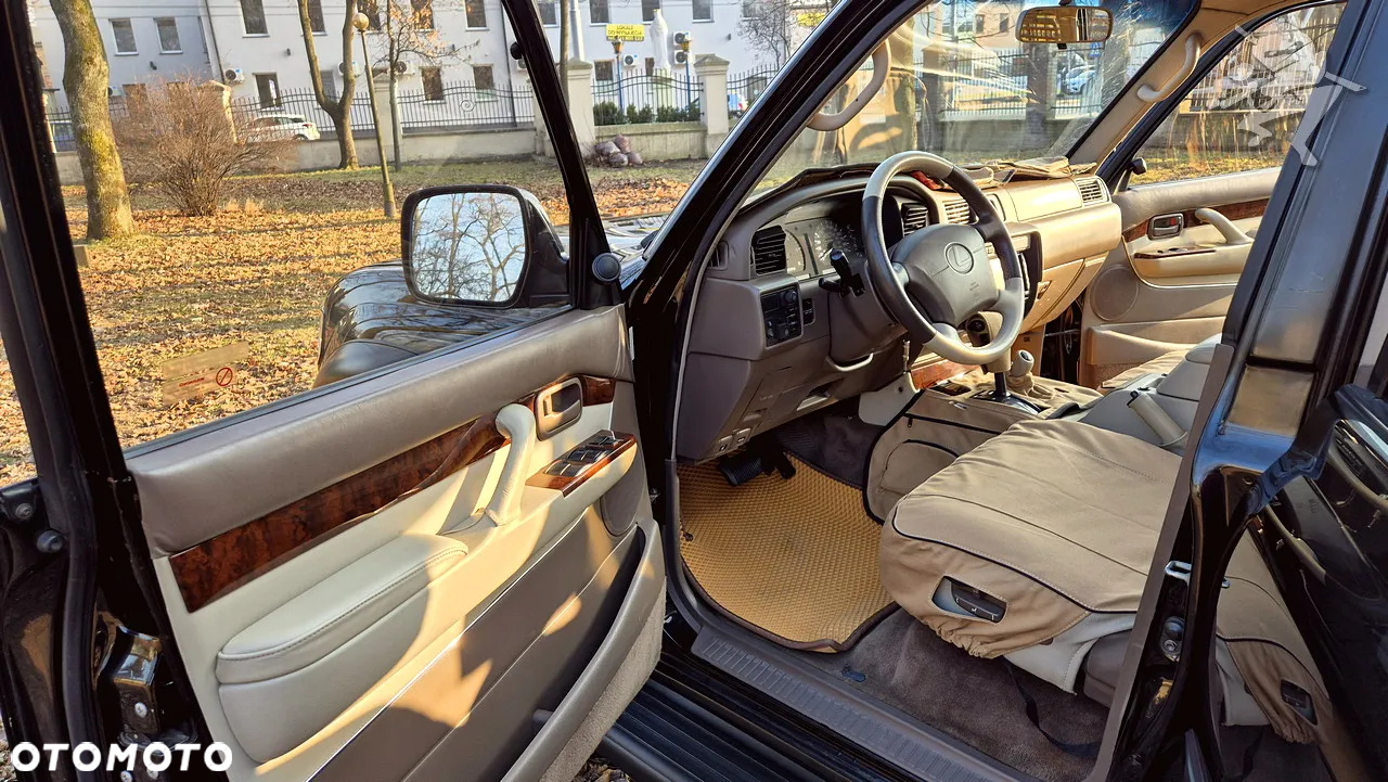 Lexus LX 470 - 29