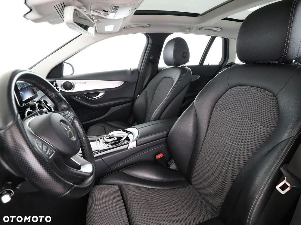 Mercedes-Benz Klasa C 250 9G-TRONIC Avantgarde - 14