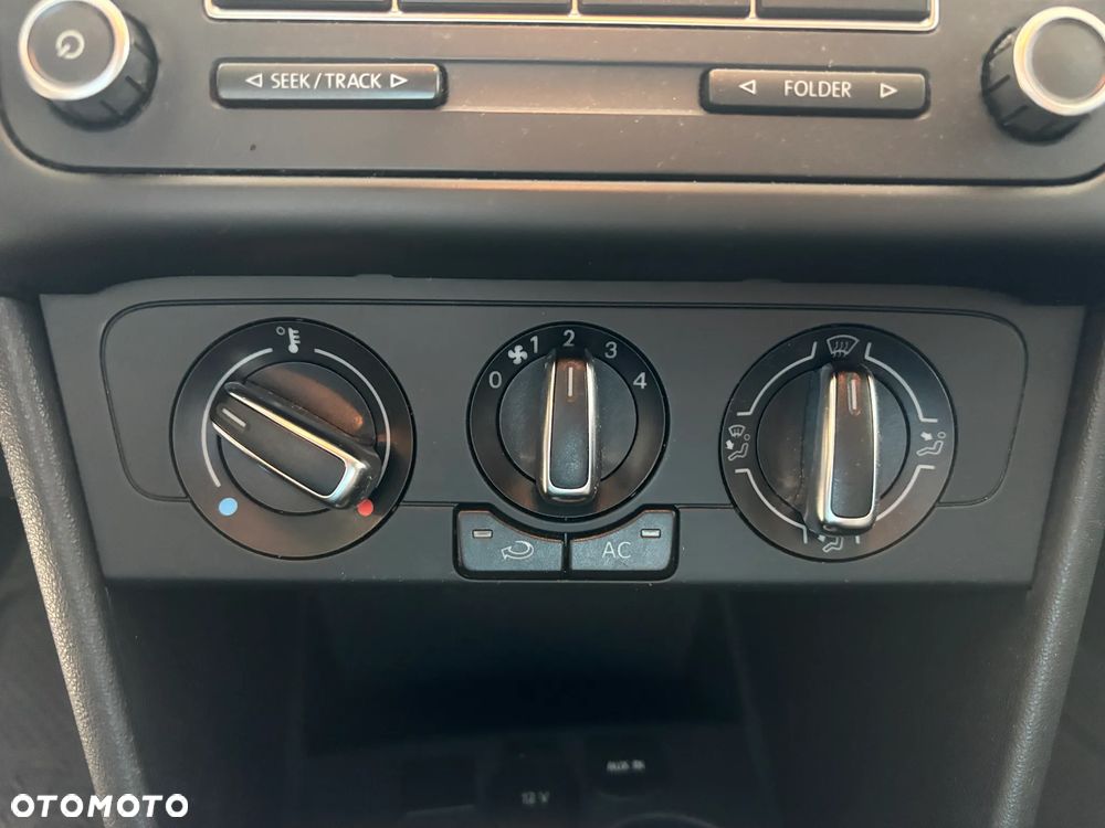 Volkswagen Polo - 18