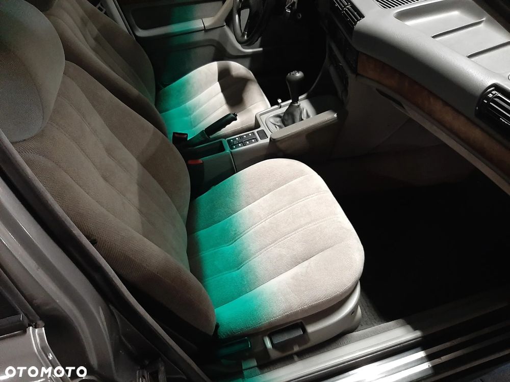 BMW Seria 7 730i - 16