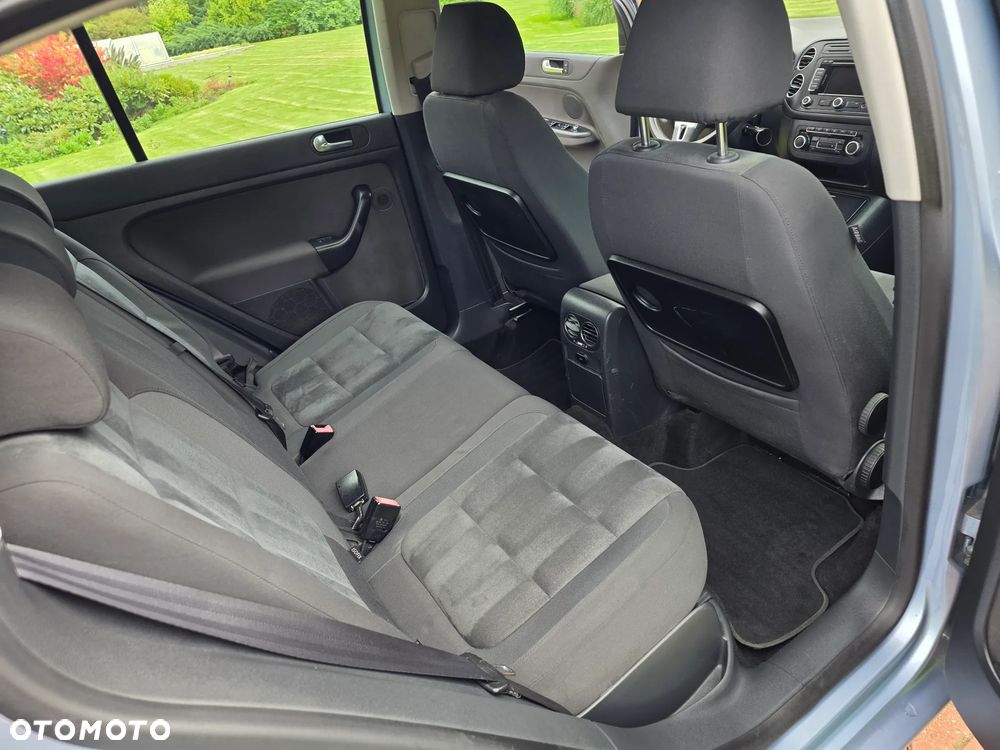 Volkswagen Golf Plus 2.0 TDI Highline - 16