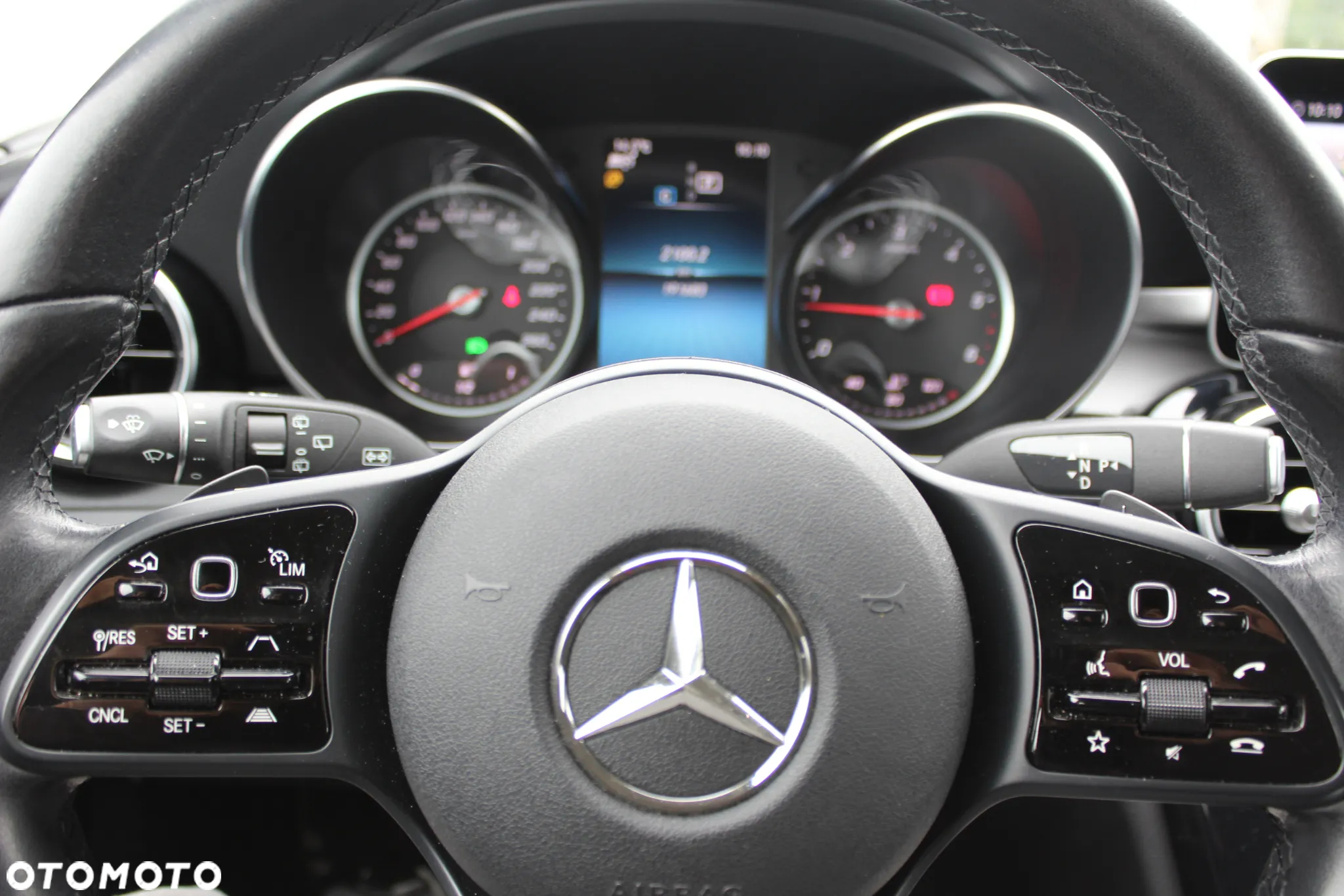 Mercedes-Benz Klasa C 200 d T 9G-TRONIC - 18