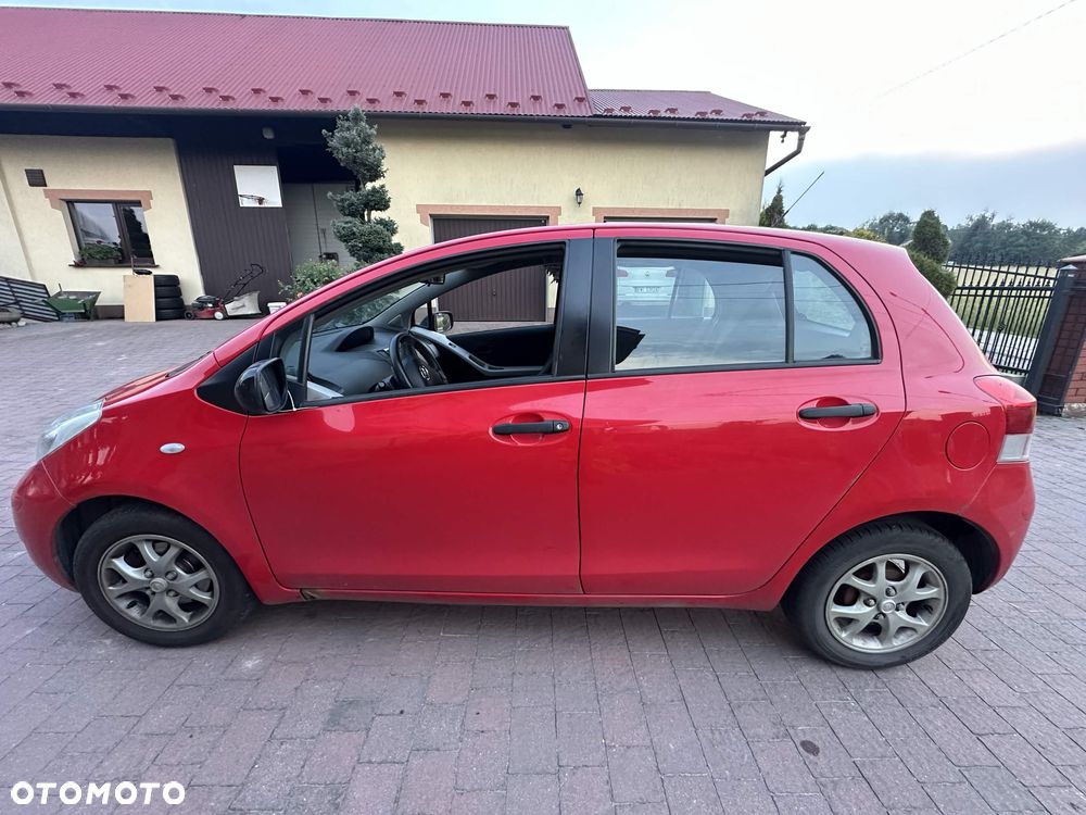 Toyota Yaris 1.0 Entry - 3