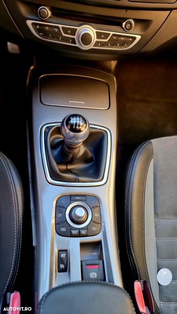Renault Laguna Grandtour dCi 110 FAP Limited - 27