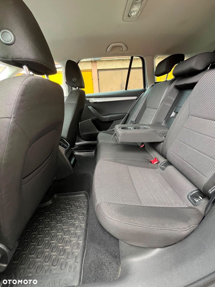 Skoda Octavia 1.6 TDI Ambition - 20
