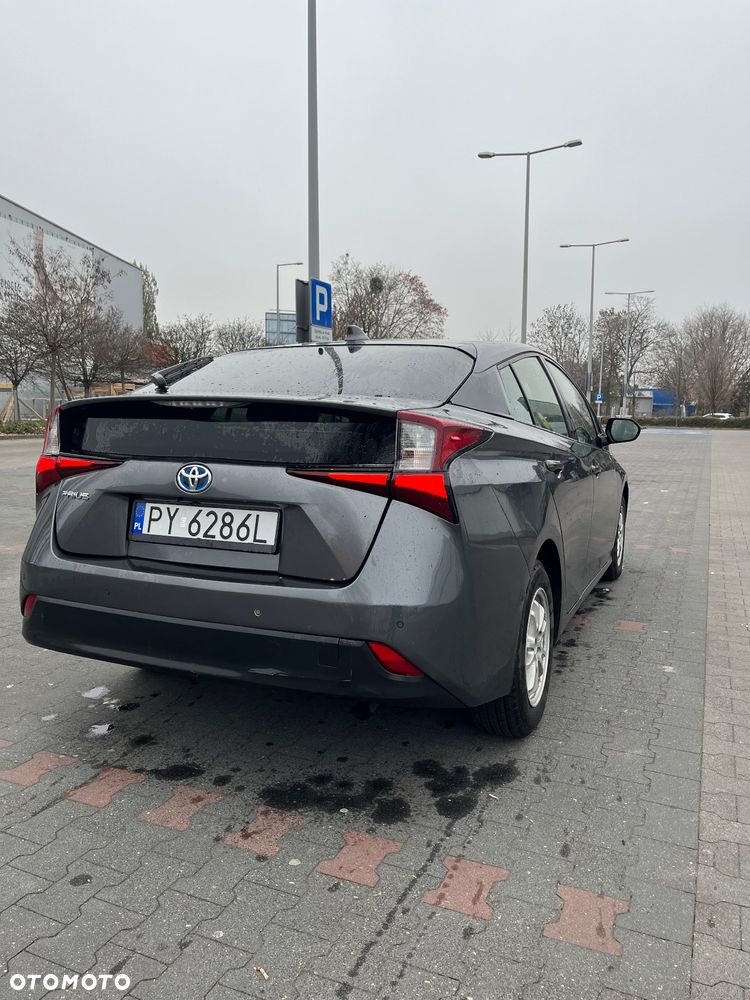 Toyota Prius Hybrid - 13