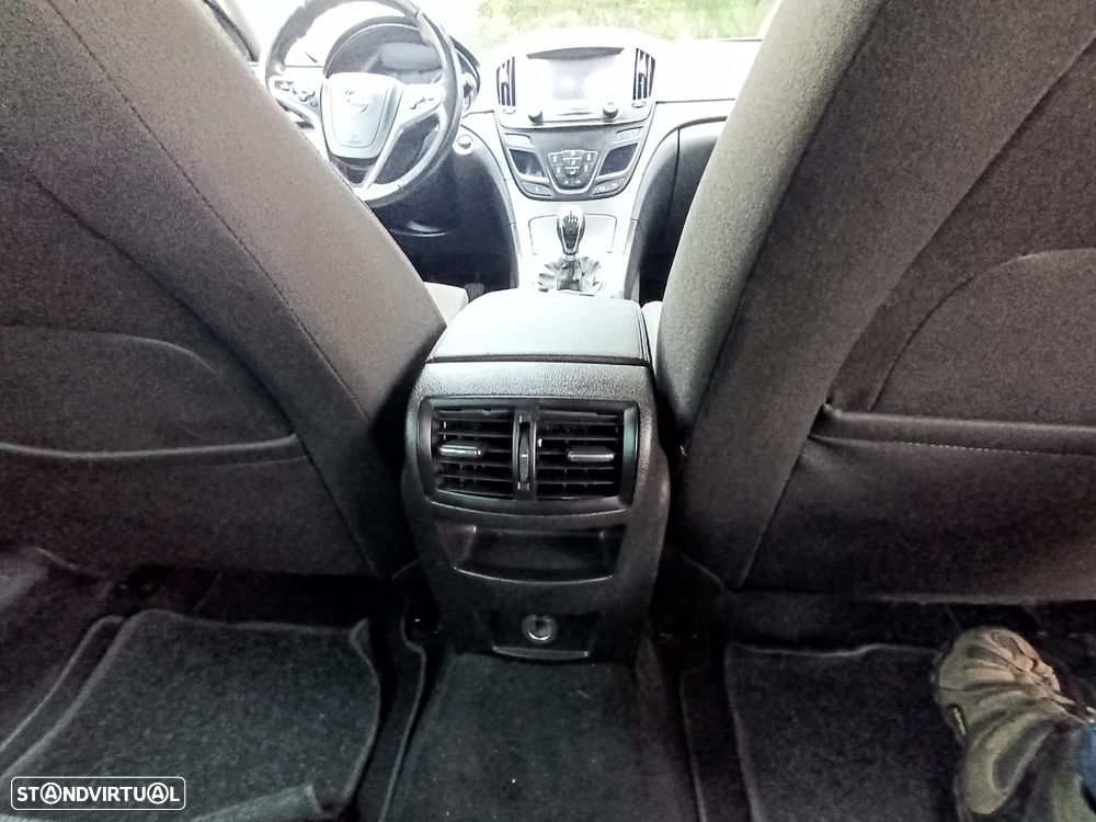 Opel Insignia Sports Tourer 2.0 CDTi Cosmo S/S J17 - 32