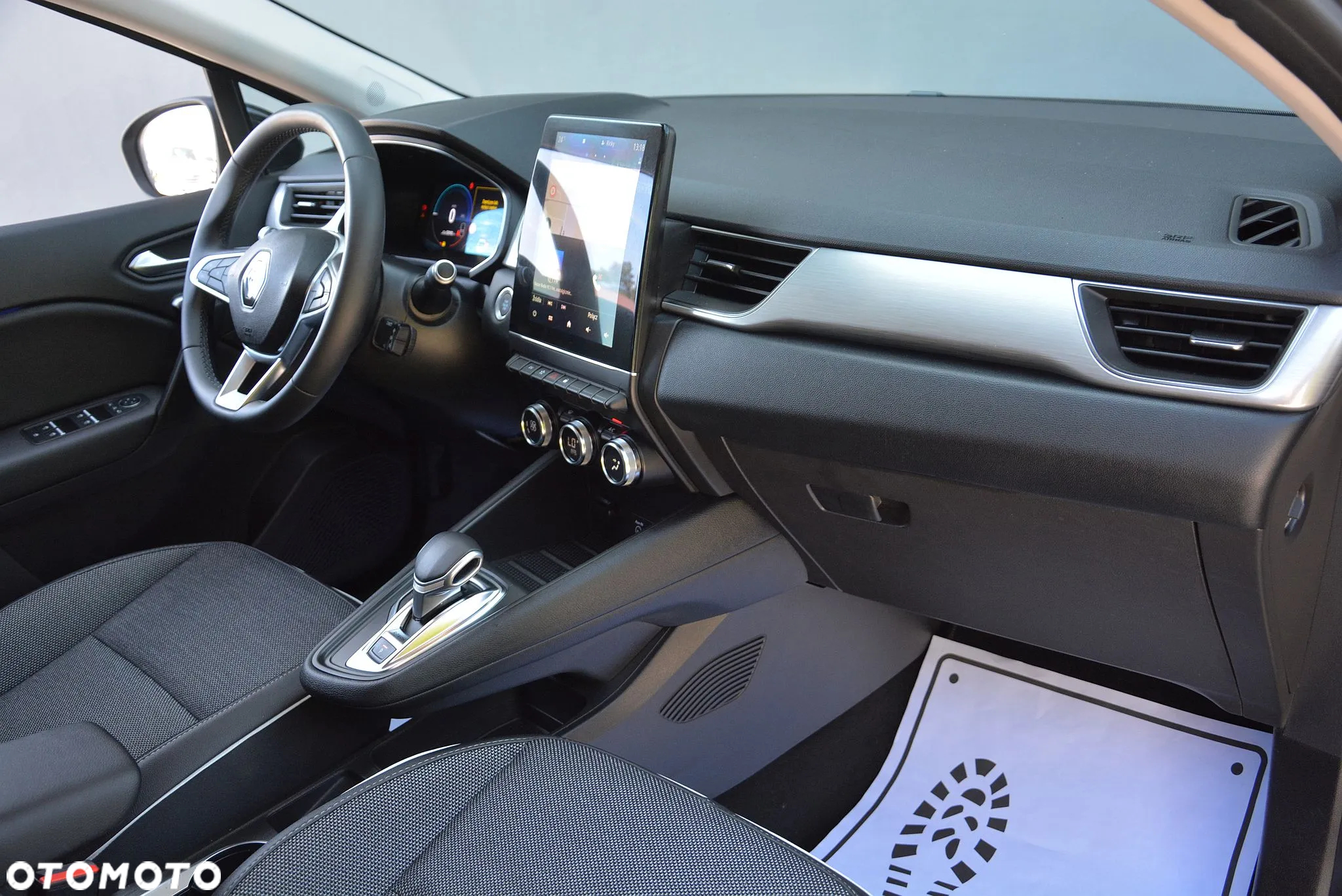 Renault Captur E-TECH PLUG-in 160 INTENS - 15