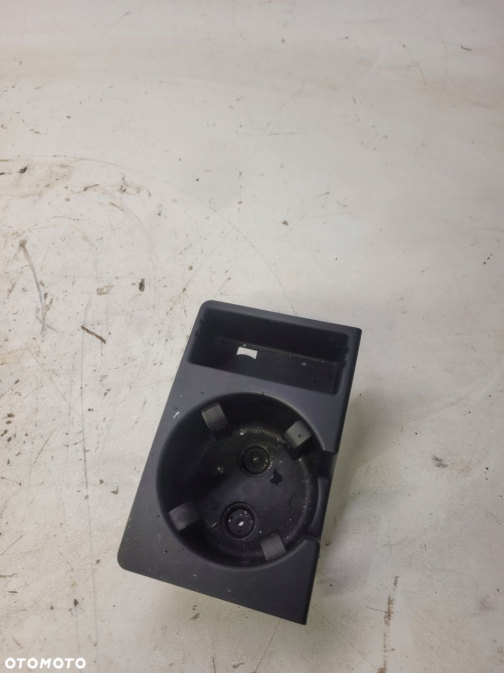 UCHWYT NA KUBEK AUDI A6 C6 4F1862534F EUROPA - 2