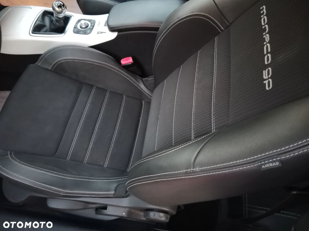 Renault Laguna 2.0 dCi Monaco GP2 - 21