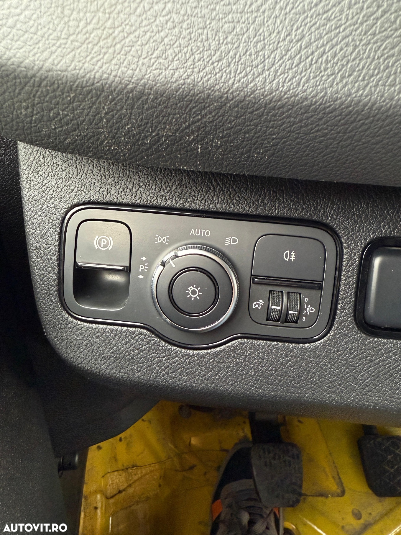 Mercedes-Benz Sprinter - 12