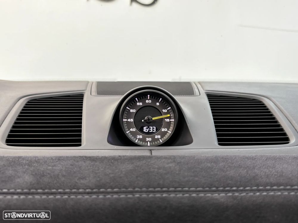 Porsche Cayenne Coupé Turbo GT Tiptronic S - 26