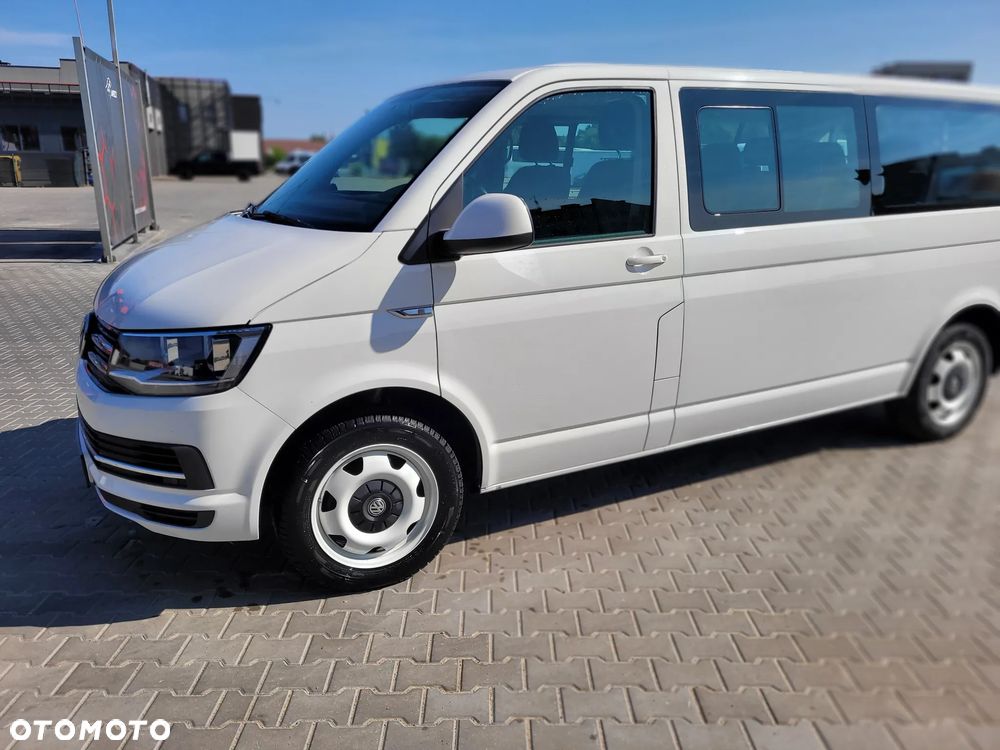 Volkswagen Caravelle 2.0 TDI L2 Comfortline DSG - 4