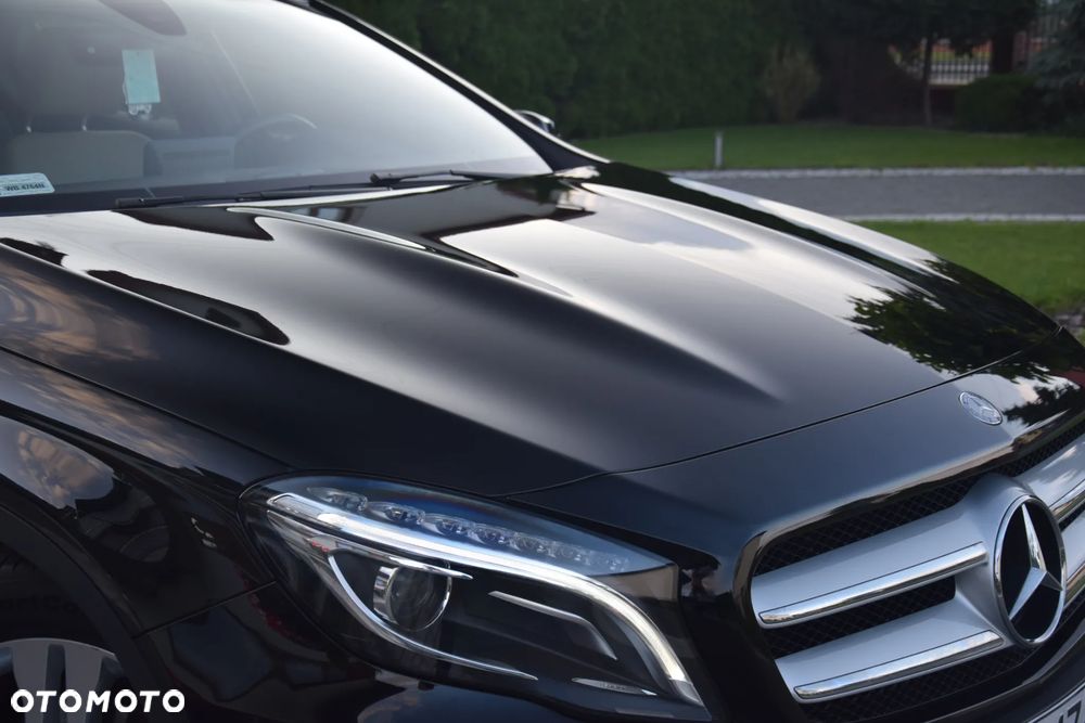 Mercedes-Benz GLA 200 7G-DCT Urban - 23