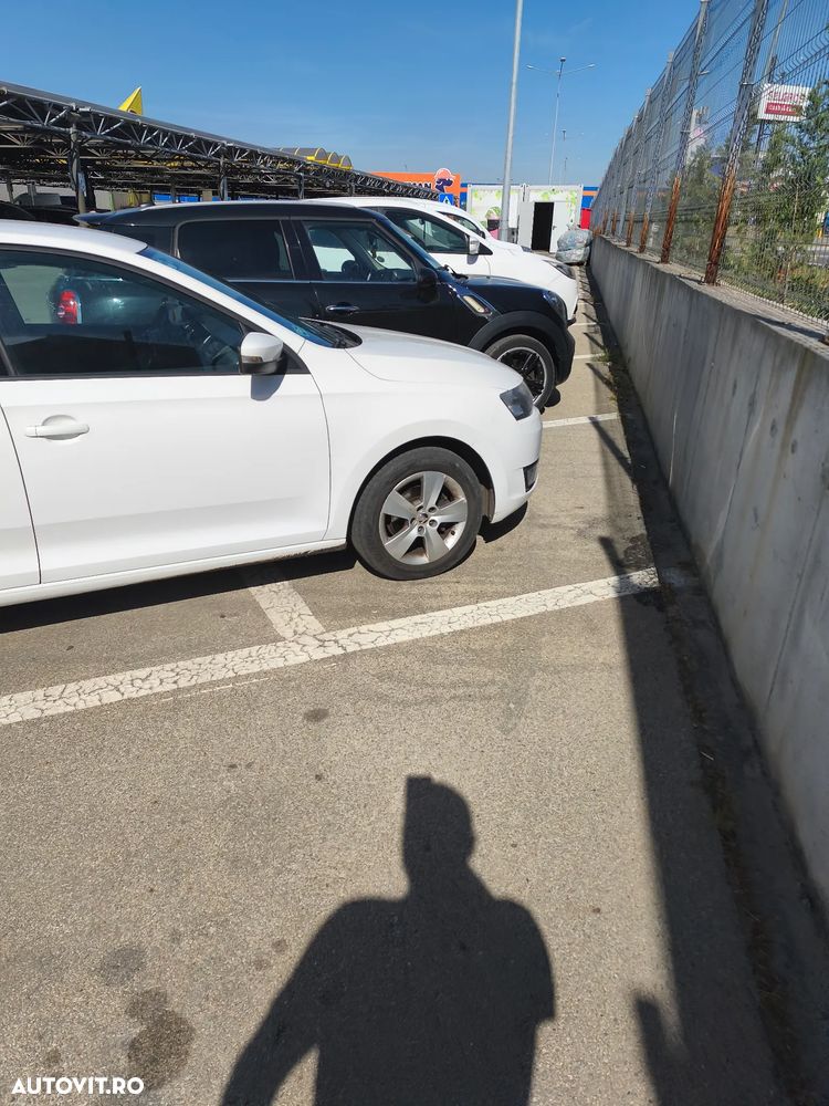 Skoda RAPID 1.2 TSI Style - 18