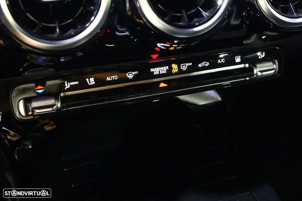 Mercedes-Benz CLA 250 e Progressive - 29